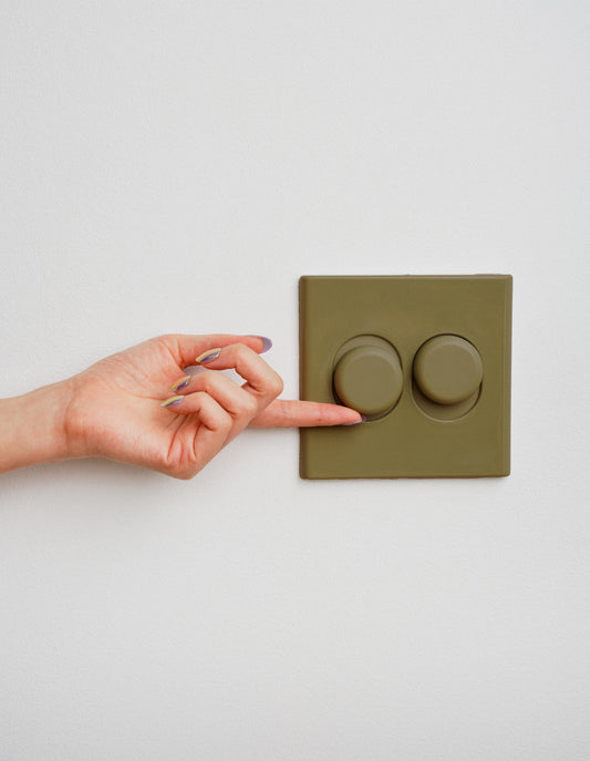 Switch T-2 double toggle switch cover in Olea, installed, view 2